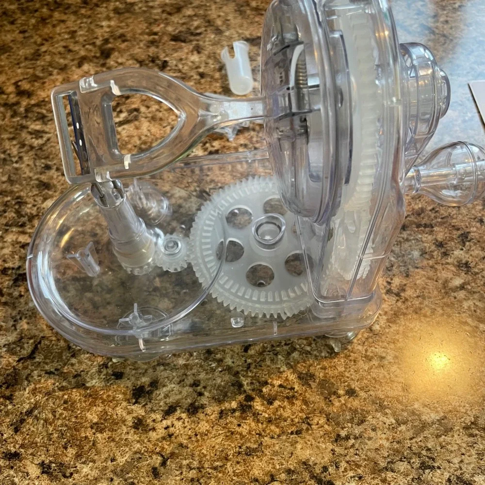 Starfrit Apple Pro-Peeler Manual Hand Crank Clear Fruit Peeler‎ with 3 Blades